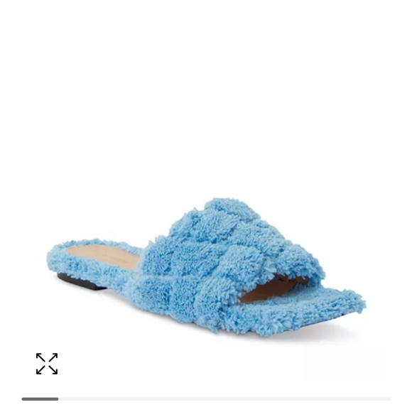 Bottega Veneta Blue Shearling Furry Sandal NWT 💯 authentic super cute! - Picture 3 of 16